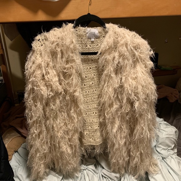J.O.A. Oversized Coat in Shaggy Knit - Picture 4 of 6
